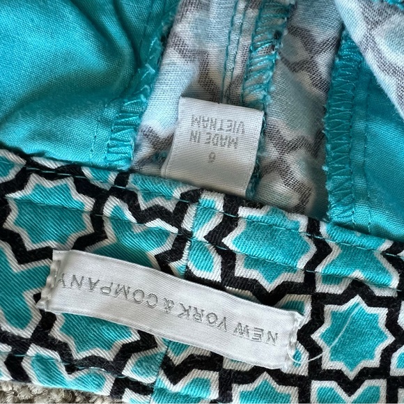 Shorts - Picture 4 of 5